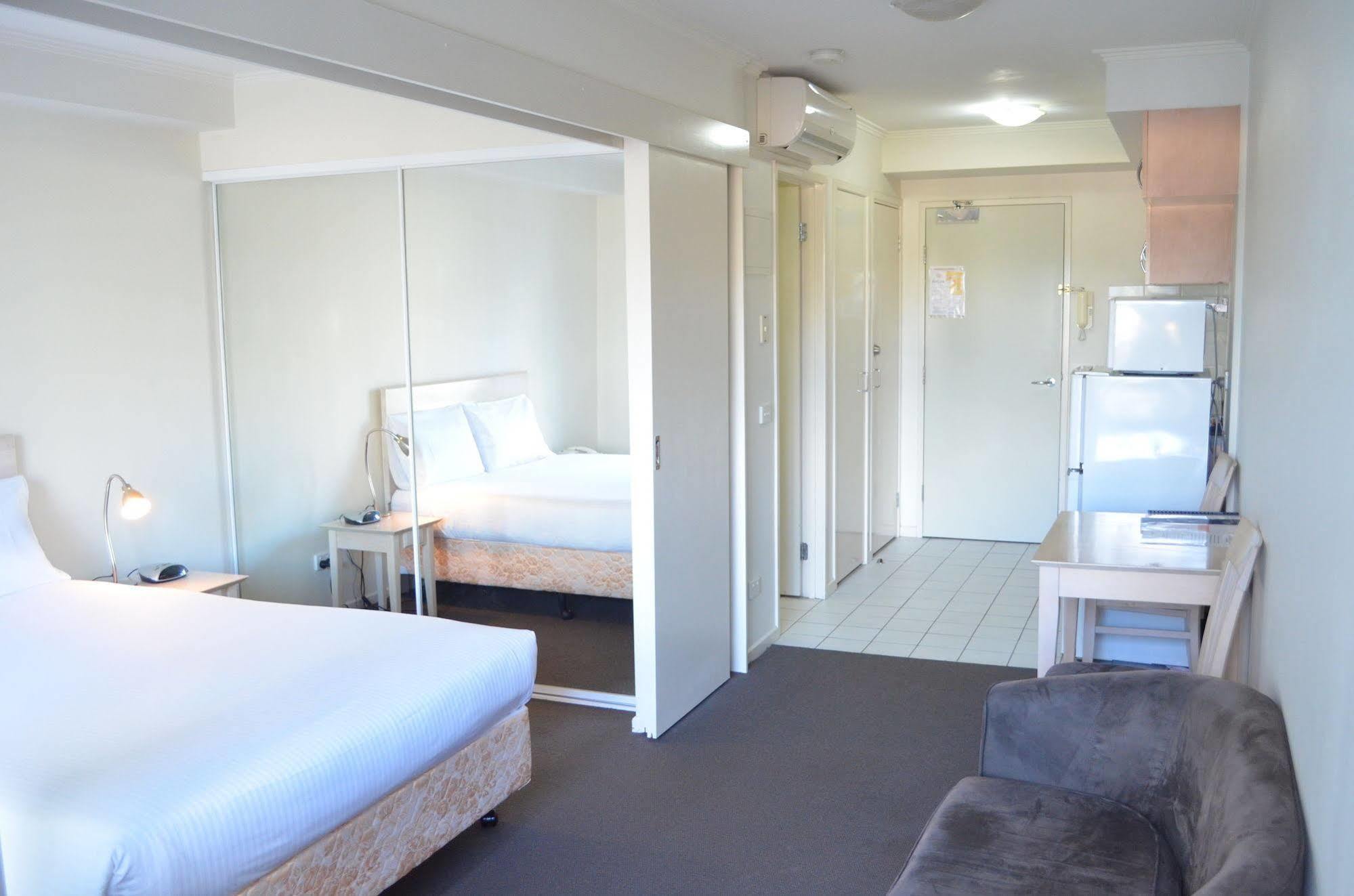 Aparthotel Adara Franklin Melburne Exterior foto